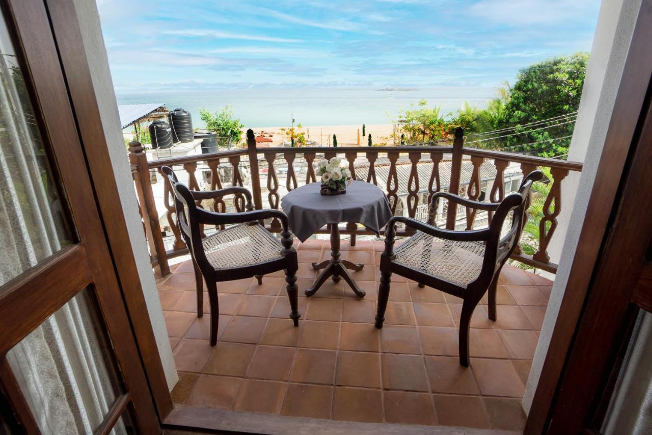 Hotel Neptune Bay Unawatuna Beach Екстериор снимка