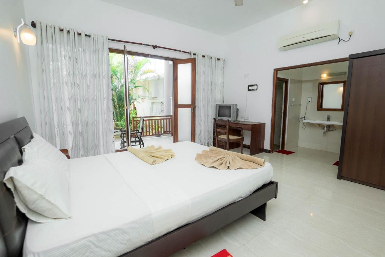 Hotel Neptune Bay Unawatuna Beach Екстериор снимка