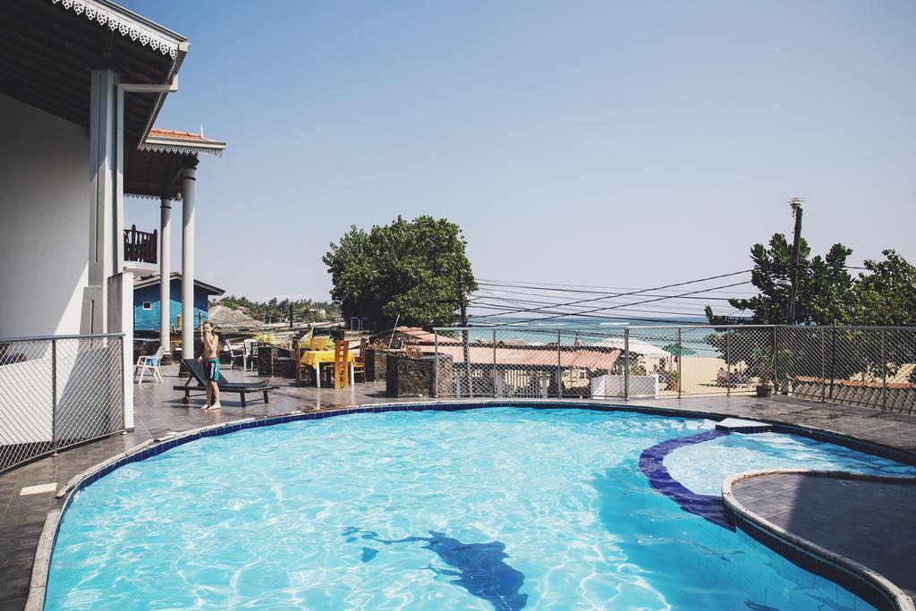 Hotel Neptune Bay Unawatuna Beach Екстериор снимка