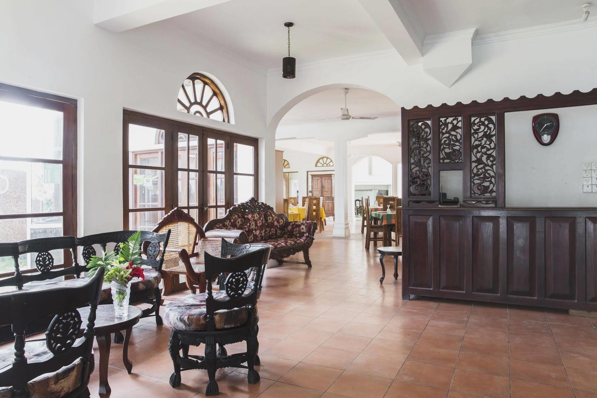 Hotel Neptune Bay Unawatuna Beach Екстериор снимка
