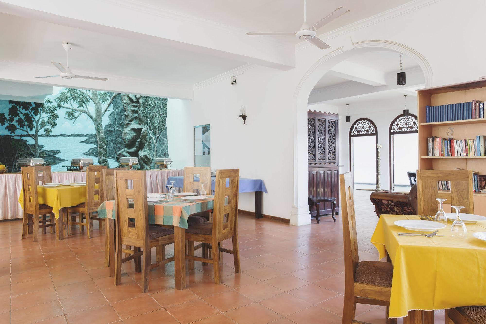 Hotel Neptune Bay Unawatuna Beach Екстериор снимка